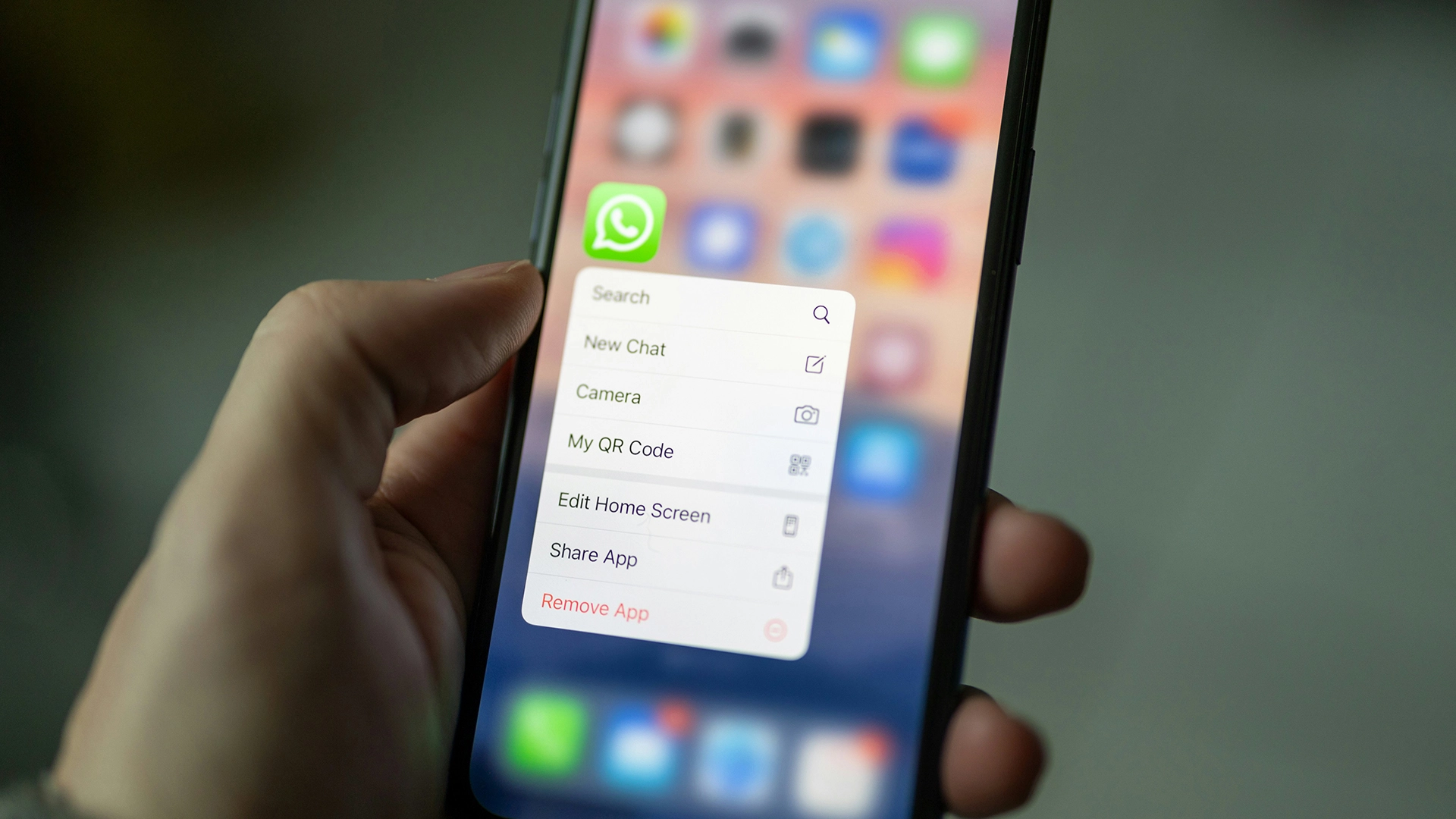 Meta’s Chatbot gibt versehentlich private Telefonnummer preis